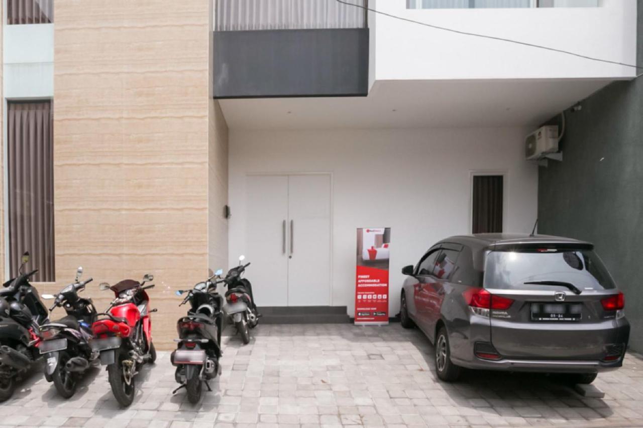 Reddoorz Syariah Near Lapangan Pancasila Simpang Lima Hostel Semarang Buitenkant foto